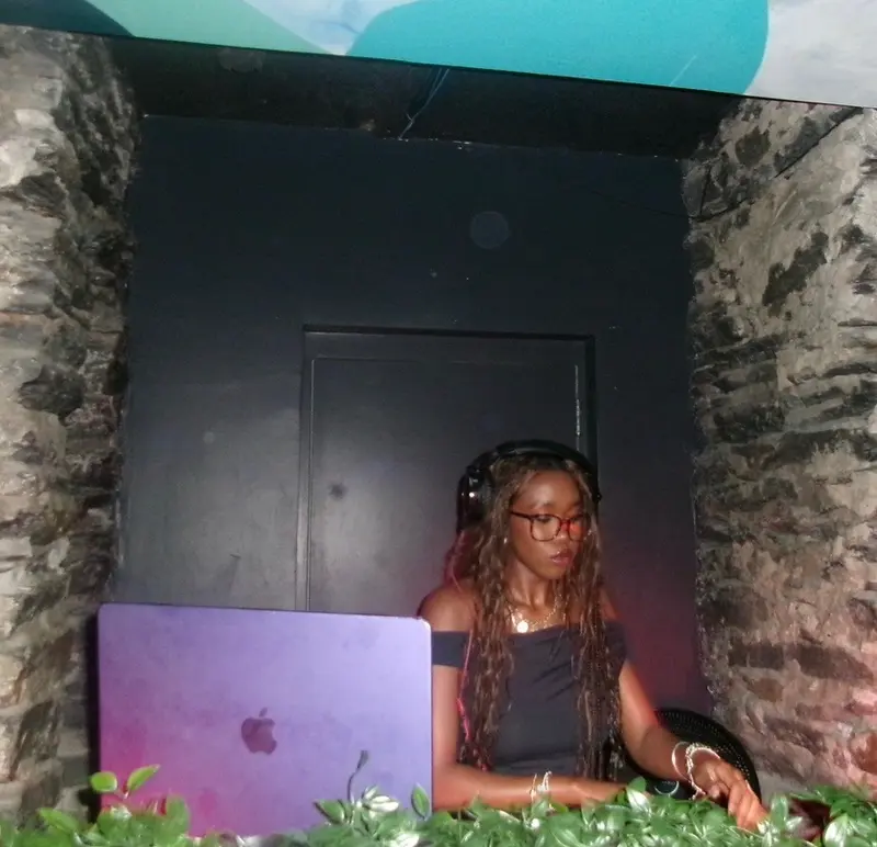DJ AVA LEWIS